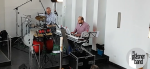 Foto aus dem Vorstellungsvideo der Gläsner-Band
