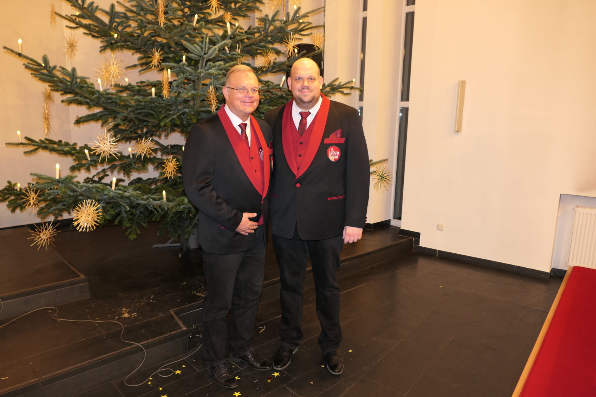 Foto Die Gläsner-Band vor Weihnachtsbaum